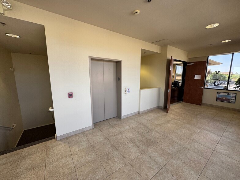 More Photos Of 2500 S Power Rd, Mesa Medical For Sale
