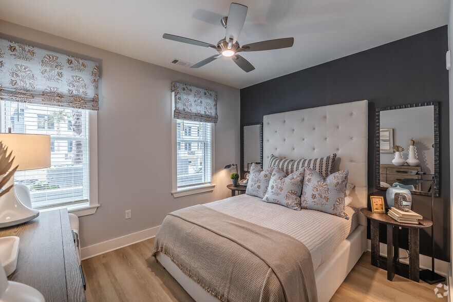 More Photos Of 838 Morrison Dr, Charleston Apartments For Lease