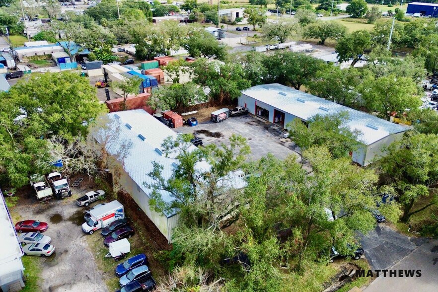 Primary Photo Of 2515 71st St, Tampa Warehouse For Sale