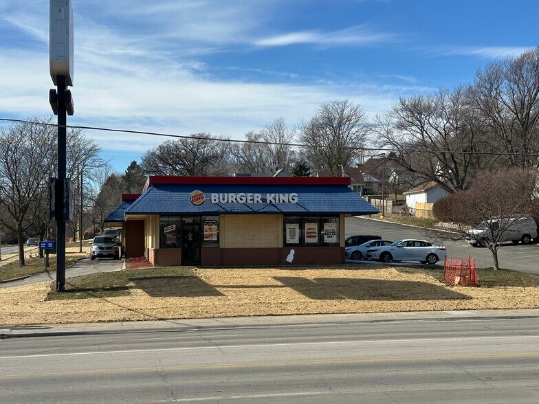 More Photos Of 7606 N 30th St, Omaha Fast Food For Sale
