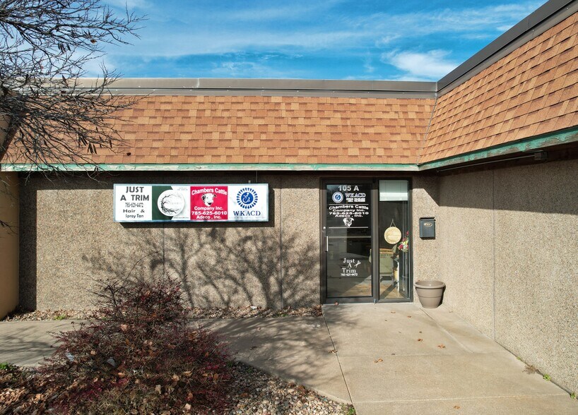More Photos Of 103-105 103-105 E 27th St, Hays Office For Sale