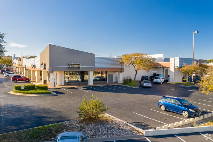 More Photos Of 1901 W William Cannon Dr, Austin Unknown For Lease