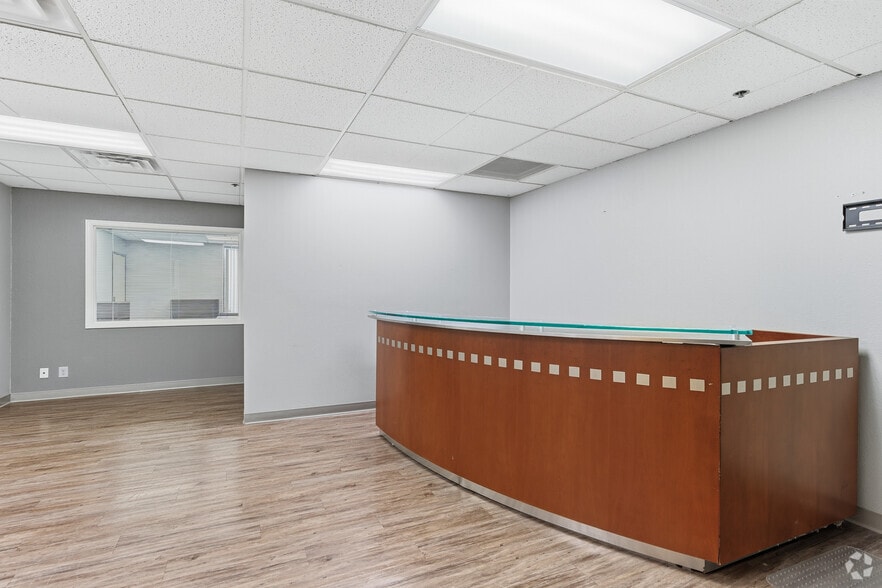 More Photos Of 41593 Winchester Rd, Temecula Office For Lease