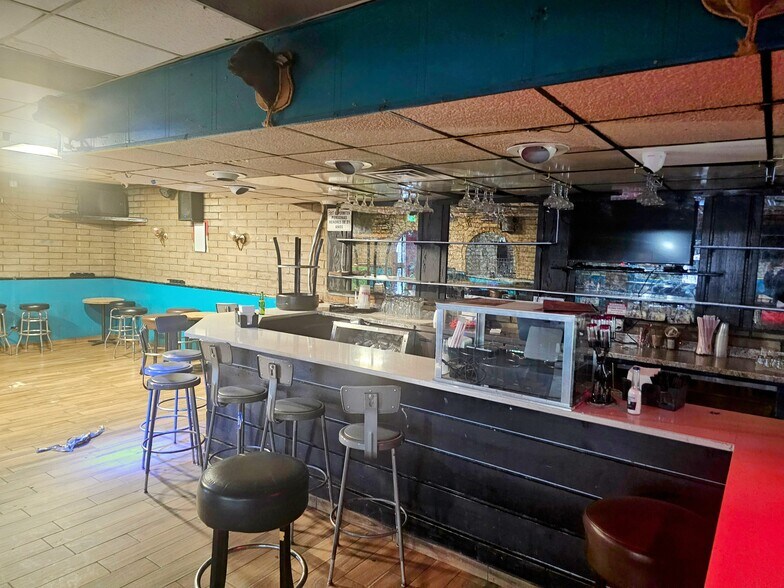 More Photos Of 5880 Broadway, Denver General Retail For Sale