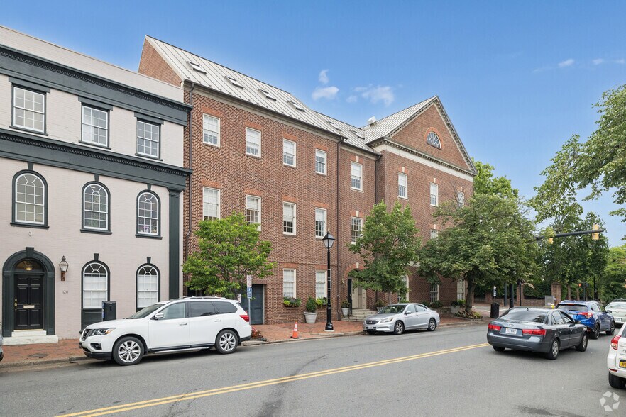More Photos Of 600 Cameron St, Alexandria Office For Lease
