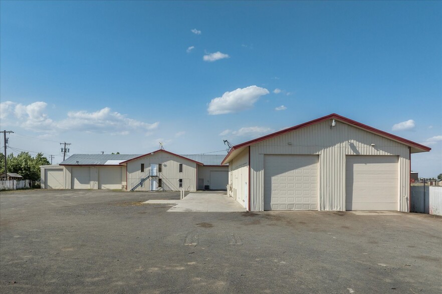 Primary Photo Of 1927 S Garfield Rd, Airway Heights Warehouse For Sale