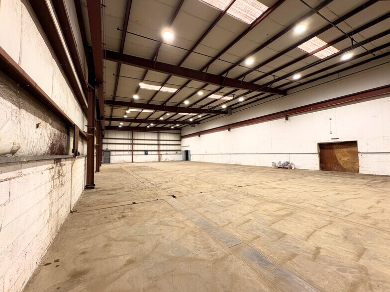 More Photos Of 5 Canale Dr, Egg Harbor Township Manufacturing For Lease