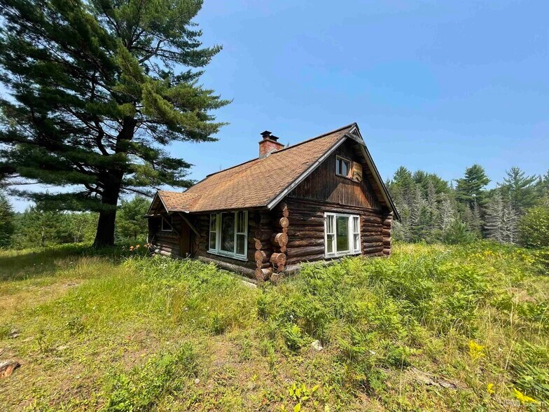 More Photos Of 26497 US-41, Covington Flex For Sale