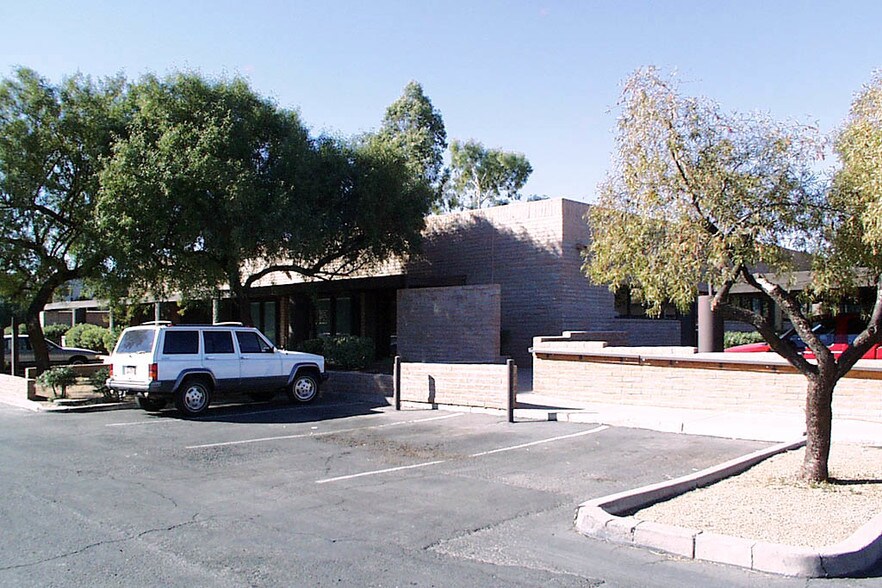 More Photos Of 7514 E Monterey Way, Scottsdale Medical For Sale