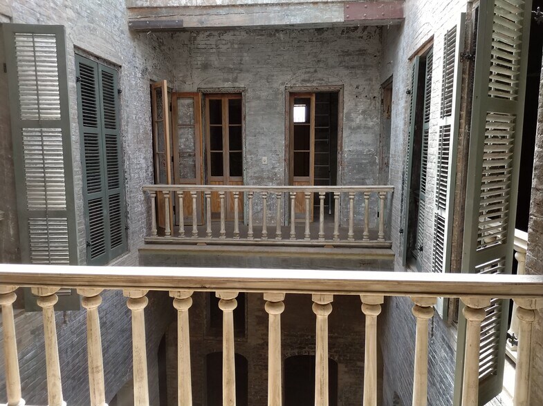 More Photos Of 1115 E Washington St, Brownsville General Retail For Sale