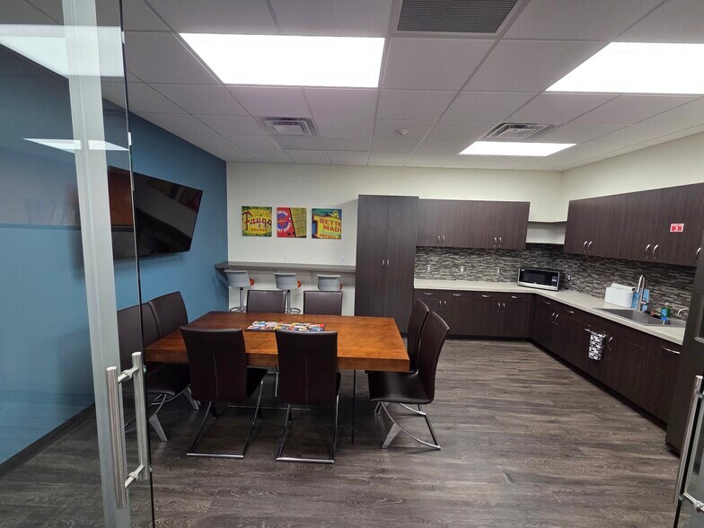 More Photos Of 34673 Bennett Dr, Fraser Office For Sale