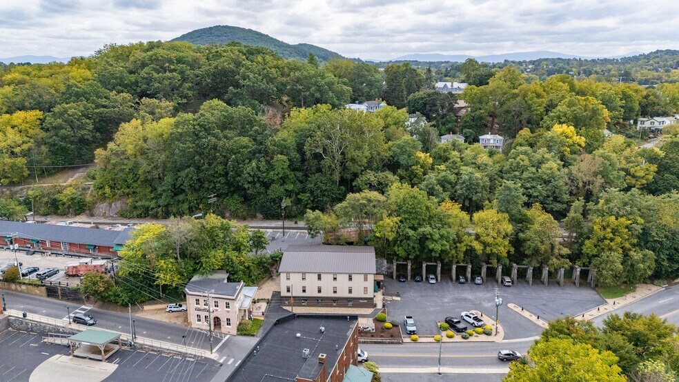 More Photos Of 50 Middlebrook Ave, Staunton Storefront For Sale