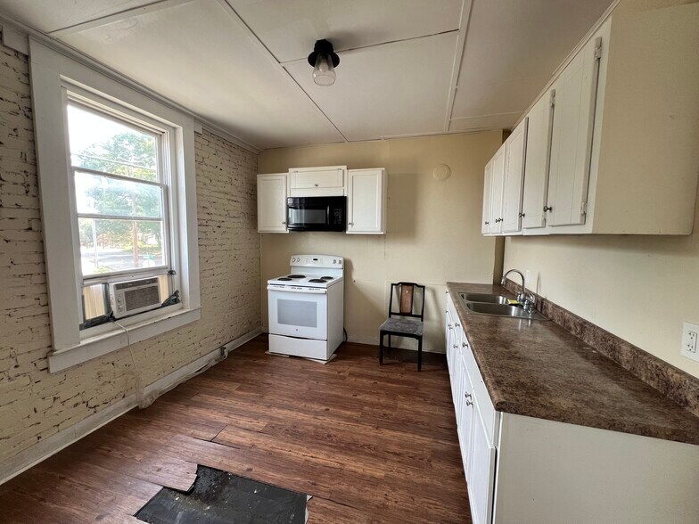 More Photos Of 700 Maple Ave SW, Rome Apartments For Sale