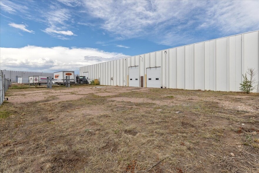 More Photos Of 114 American rd, Cheyenne Industrial For Lease