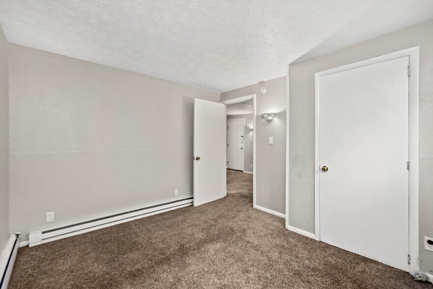 More Photos Of 1027 Cochran Mill Rd, Jefferson Hills Apartments For Sale