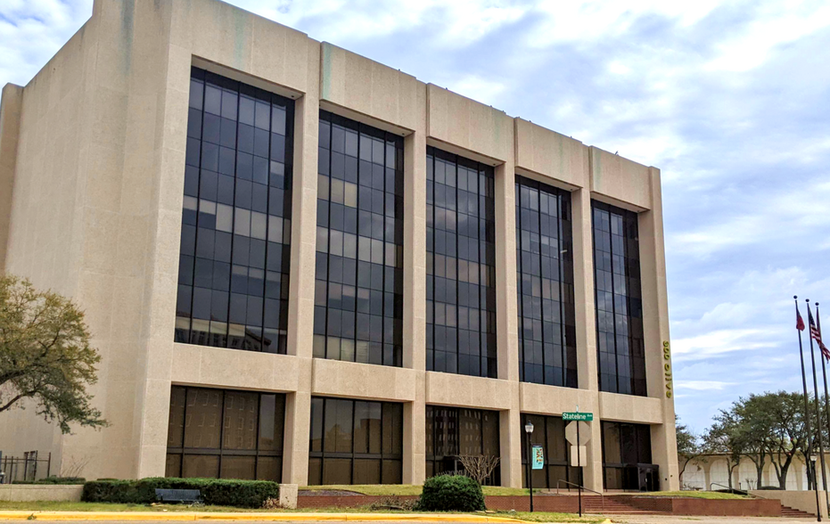 Primary Photo Of 300 Olive St, Texarkana Office For Lease