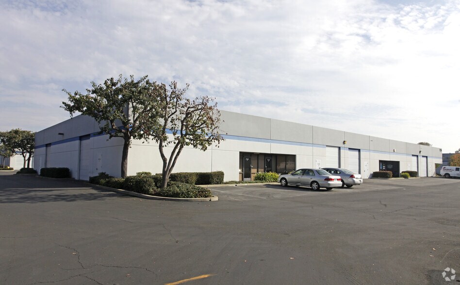 More Photos Of 37300 Cedar Blvd, Newark Unknown For Lease