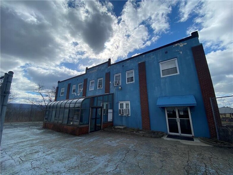 More Photos Of 697 Vanderbilt Rd, Connellsville Healthcare For Sale