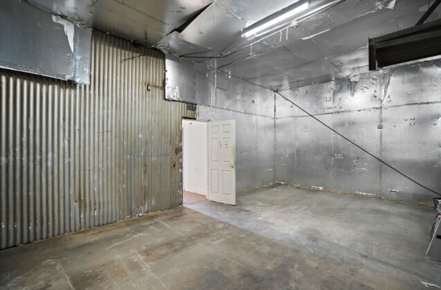 More Photos Of 4901 Telegraph Rd, East Los Angeles Flex For Sale