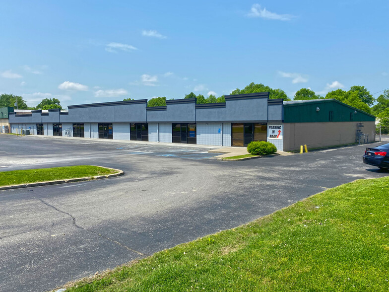 Primary Photo Of 7846 Dixie Hwy, Louisville Storefront For Lease