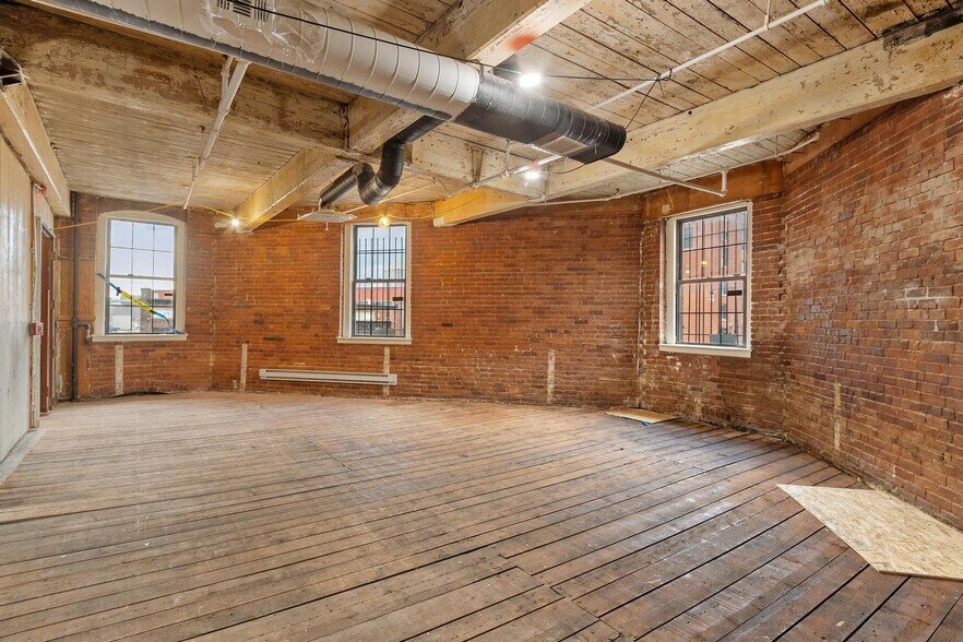 More Photos Of 65 Water St, Worcester Loft Creative Space For Sale