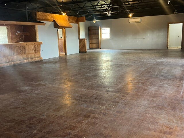 More Photos Of 6226 US-180 Hwy, Snyder Specialty For Sale