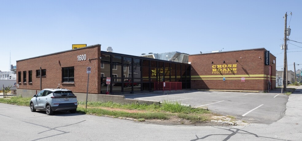 Primary Photo Of 1600 Campbell St, Kansas City General Retail For Lease