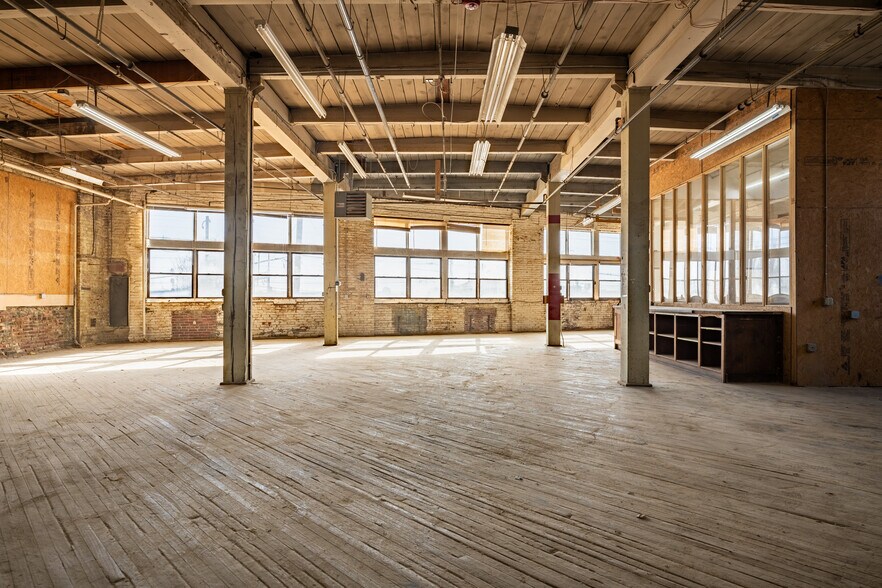 More Photos Of 4530 Germantown Ave, Philadelphia Warehouse For Lease