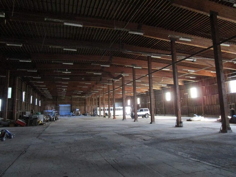 More Photos Of 801 Industrial Way, Mccloud Warehouse For Sale
