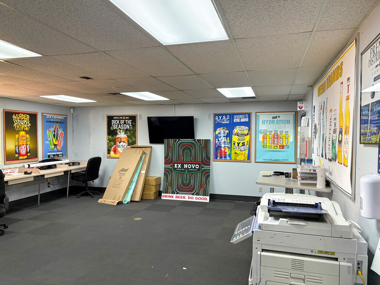 More Photos Of 2680 Sawmill Rd, Santa Fe Distribution For Sale