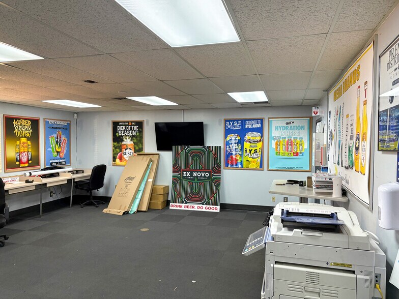 More Photos Of 2680 Sawmill Rd, Santa Fe Distribution For Sale