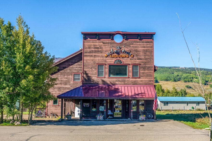 More Photos Of 81 Gillaspey Ave, Crested Butte General Retail For Sale