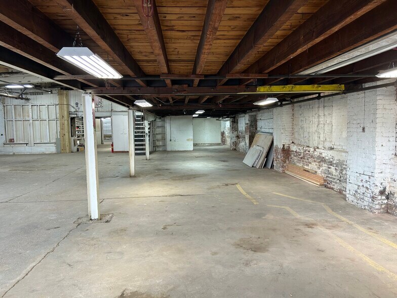 More Photos Of 3521 F St, Philadelphia Warehouse For Lease