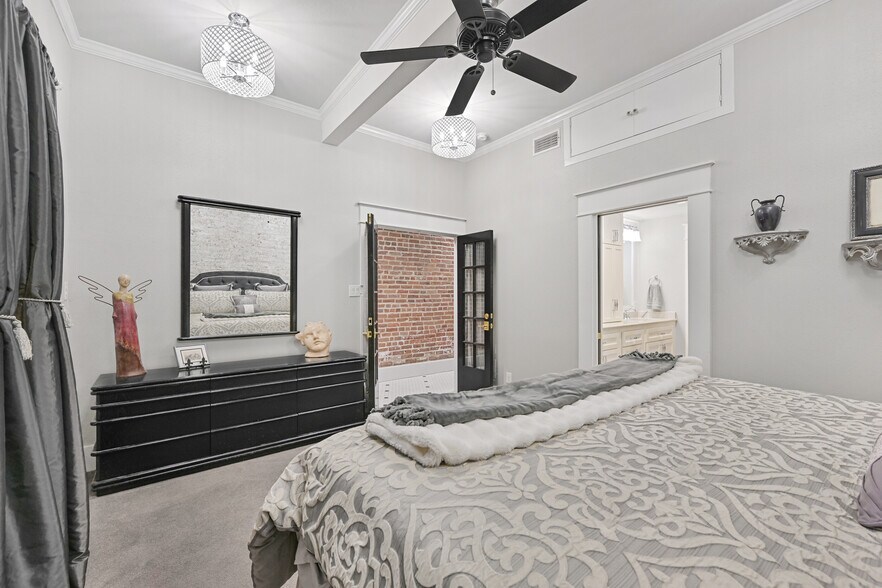 More Photos Of 217 23rd St, Galveston Apartments For Sale