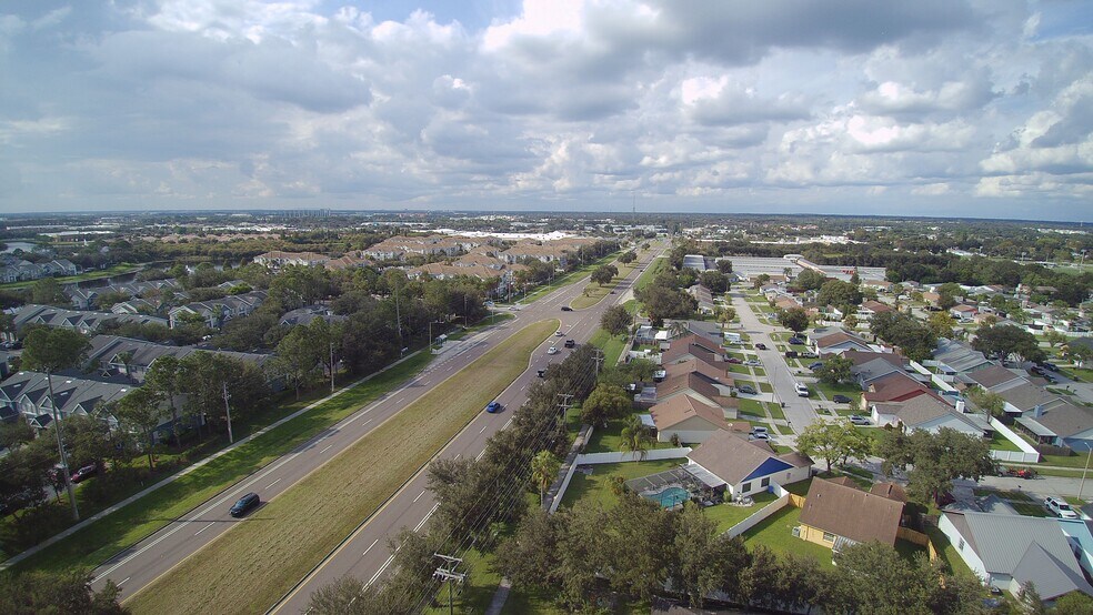 More Photos Of 1315 Providence Rd, Brandon Office Residential For Lease