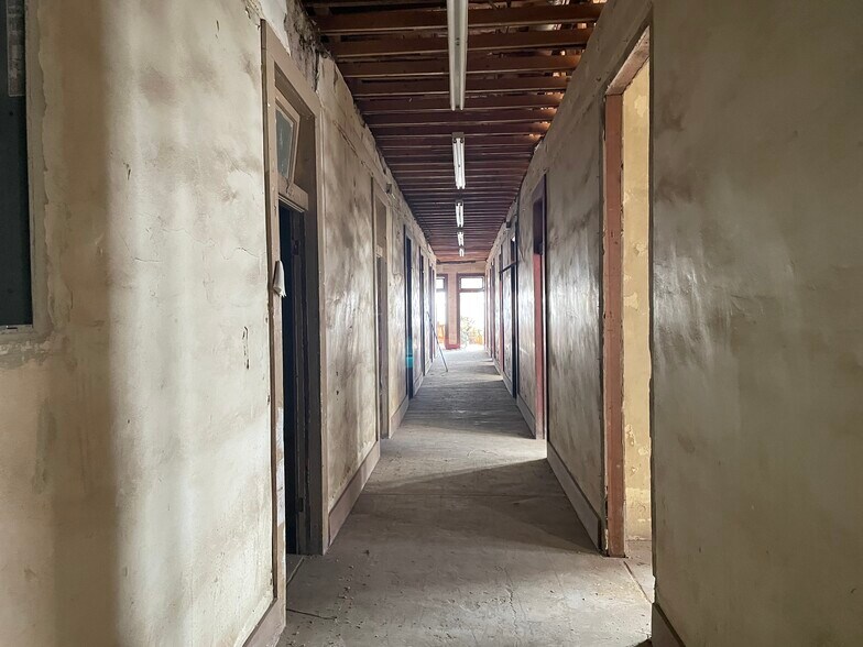 More Photos Of , Laredo General Retail For Sale