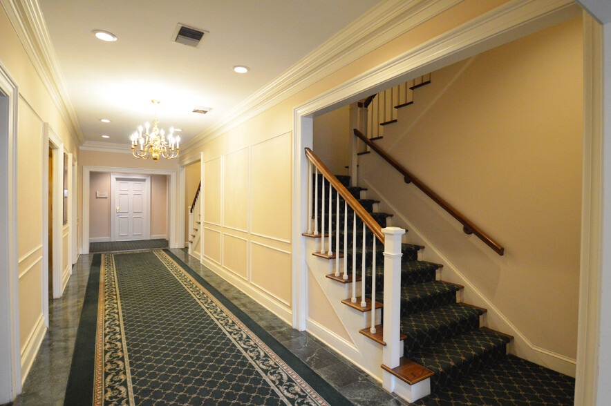 More Photos Of 4400 Silas Creek Pky, Winston-Salem Office For Lease