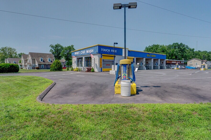 More Photos Of 2360 Corbin Ave, New Britain Carwash For Sale