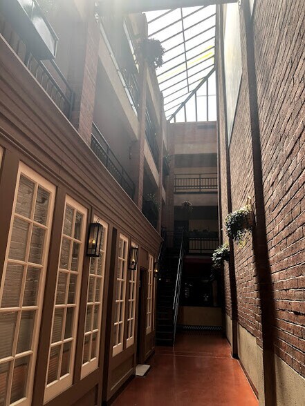 More Photos Of 515 S 700 E, Salt Lake City Office For Lease