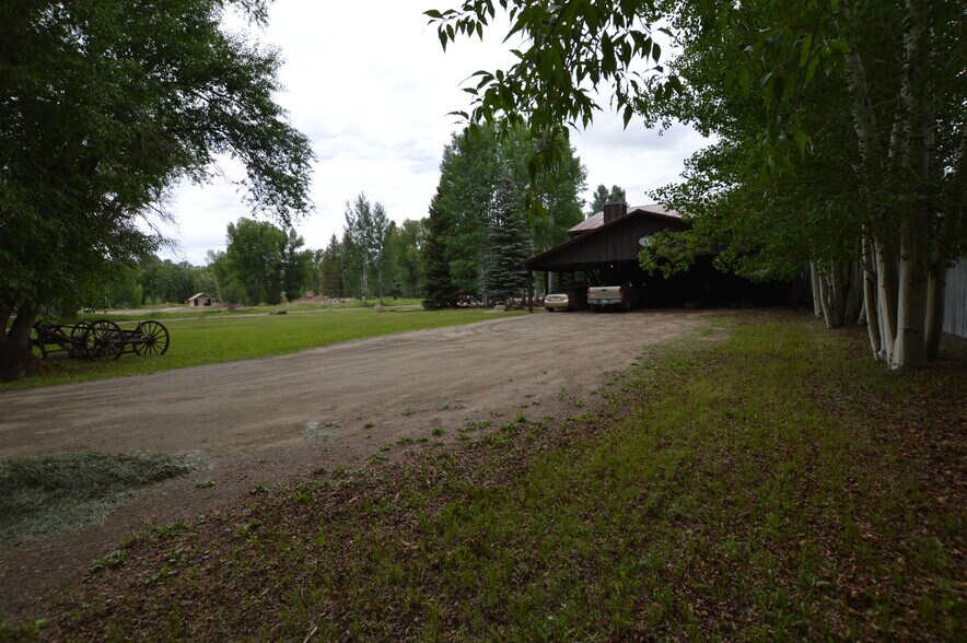 More Photos Of 1412 W Gunnison Ave, Gunnison Apartments For Sale