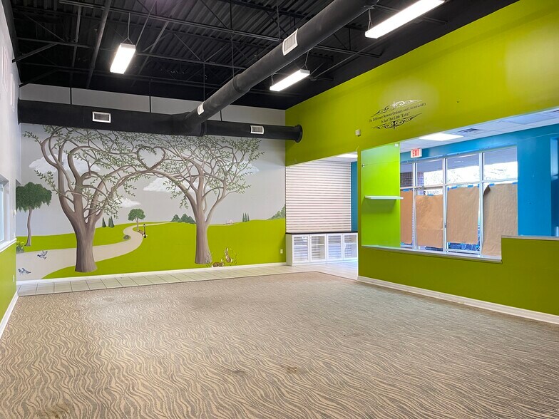 More Photos Of 3345 SW 34th St, Gainesville Freestanding For Lease