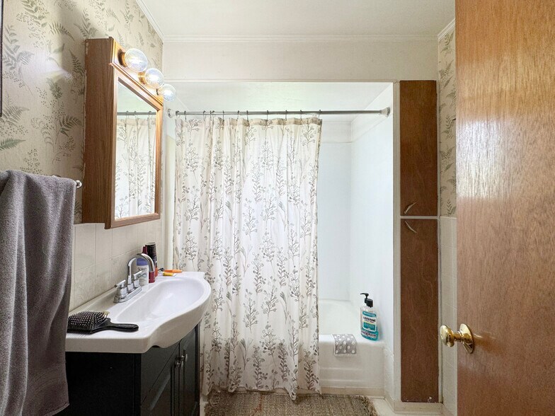 More Photos Of 16672 Frontier st, Clallam Bay Specialty For Sale