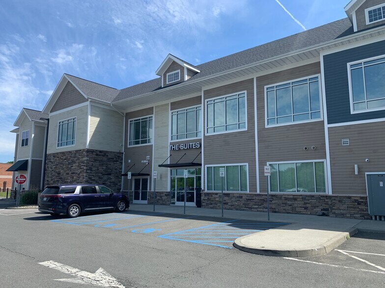 More Photos Of 16 N Greenbush Rd, Troy Freestanding For Lease