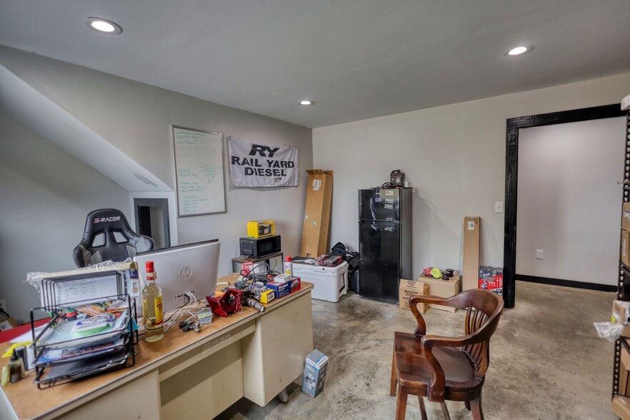 More Photos Of 200 Railroad St, Monticello Industrial For Sale