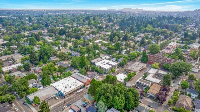 More Photos Of 2880 SE Stark St, Portland Land For Sale