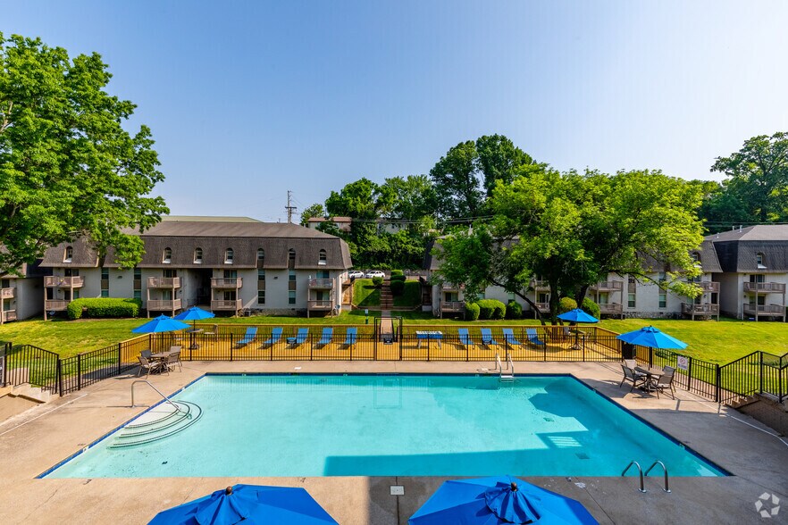 More Photos Of 1150 Vultee Blvd, Nashville Apartments For Sale