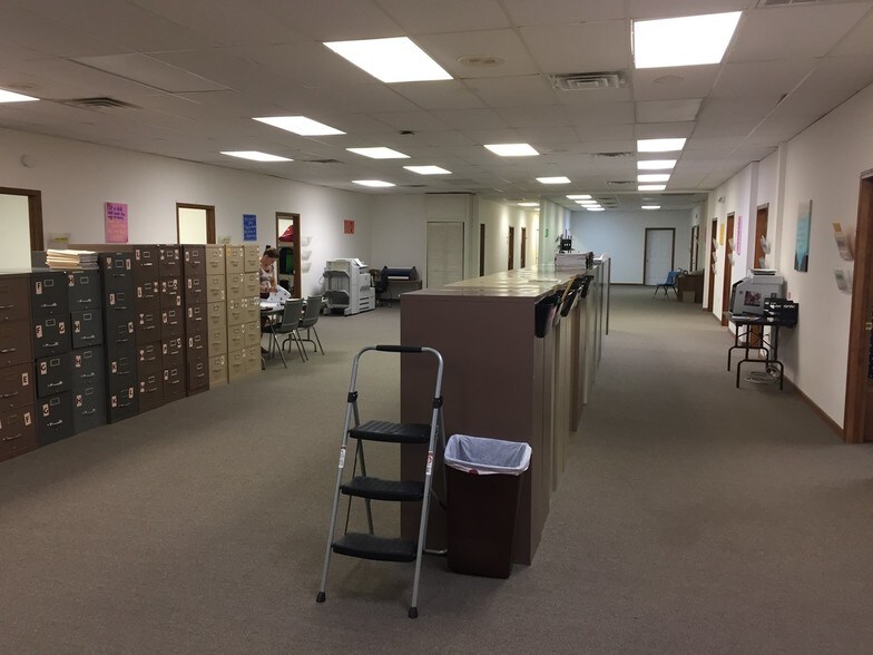 More Photos Of 2317-2323 E Lincolnway, Sterling Medical For Lease