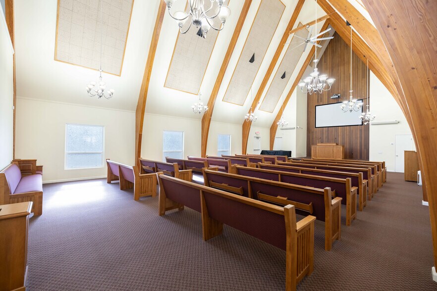More Photos Of 2416 Sloat Way, Sacramento Religious Facility For Sale