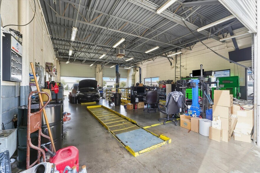 More Photos Of 615 W Ray Rd, Gilbert Carwash For Sale