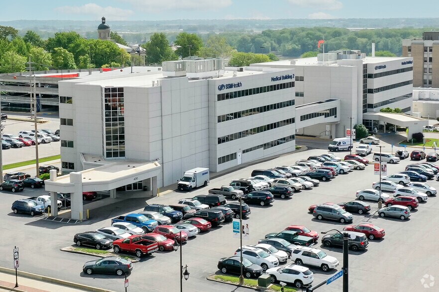 More Photos Of 330 First Capitol Dr, Saint Charles Medical For Lease